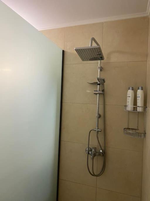 Olive Inn City Драма Екстериор снимка